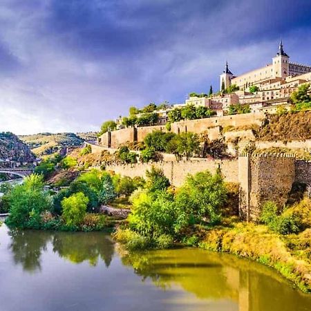 Toledo Ciudad De Las Tres Culturas , Un Lugar Para Disfrutar Todas Las Familias Con Sus Hijos " Desayuno Incluido" Villamiel de Toledo Kültér fotó